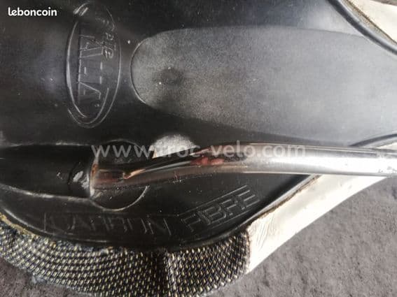 Selle ITALIA SLR CARBON FIBRE haut de gamme - 2